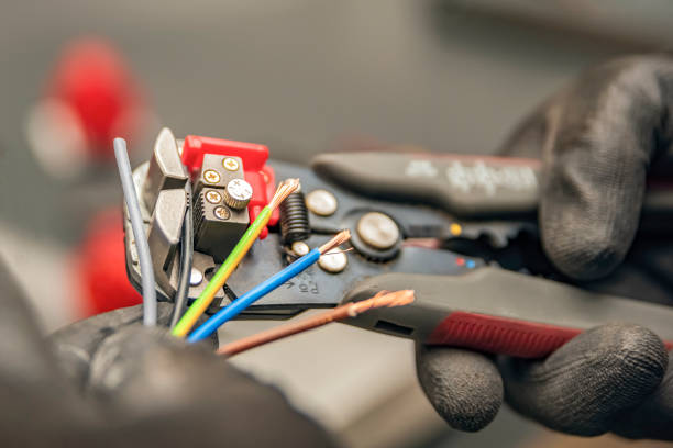 Best Electric Panel Repair  in Solana Beach, CA